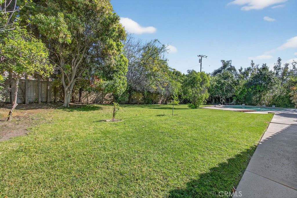 Image 31 of property listing at 9312 Smoketree, Villa Park, CA 92861