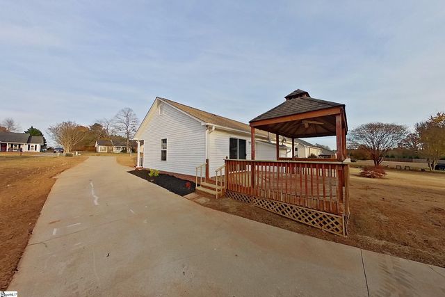 421 Mcfall Court, Moore, SC 29369