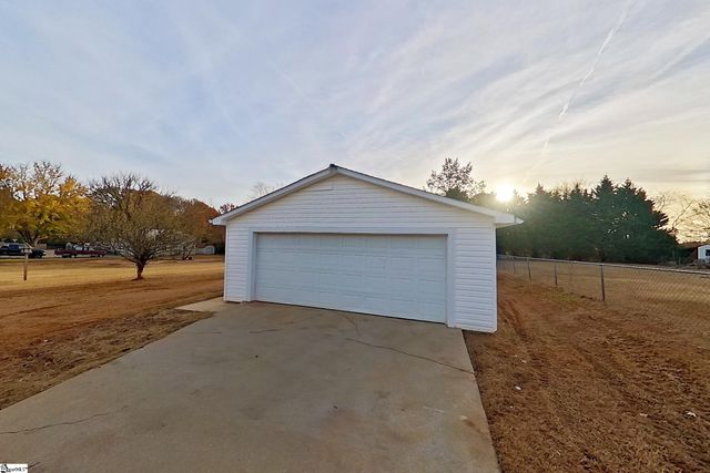 421 Mcfall Court, Moore, SC 29369