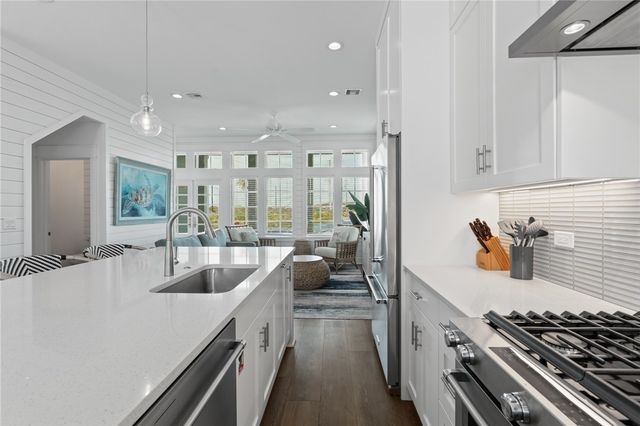 312 Mermaid Tail Lane, Port Aransas, TX 78373