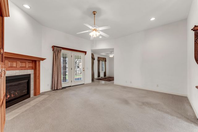 3755 W Eaglecrest Street, Battlefield, MO 65619