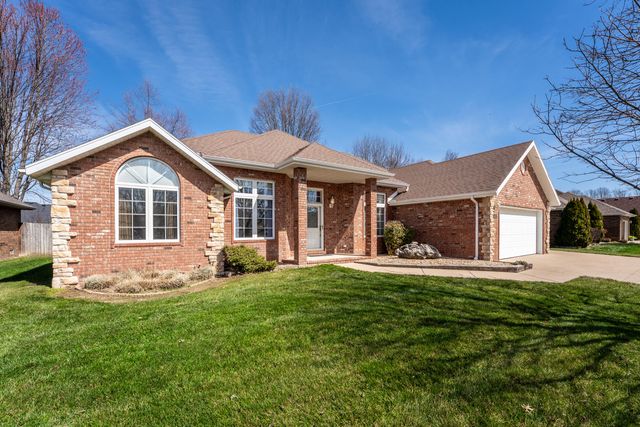 3755 W Eaglecrest Street, Battlefield, MO 65619
