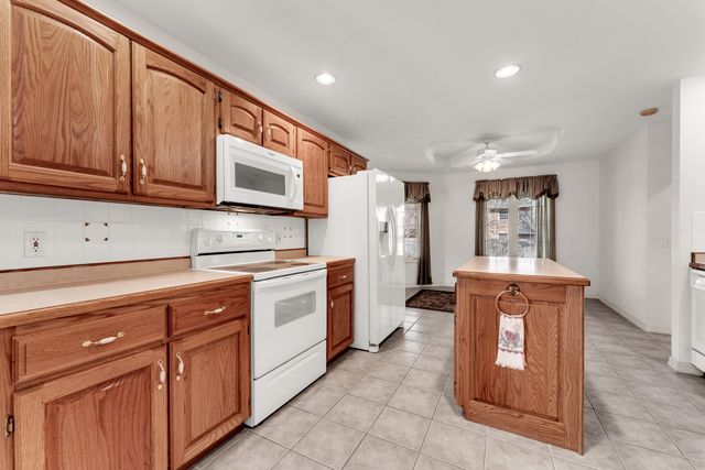 3755 W Eaglecrest Street, Battlefield, MO 65619