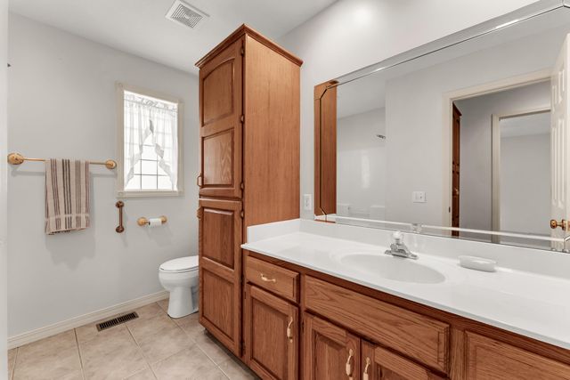 3755 W Eaglecrest Street, Battlefield, MO 65619