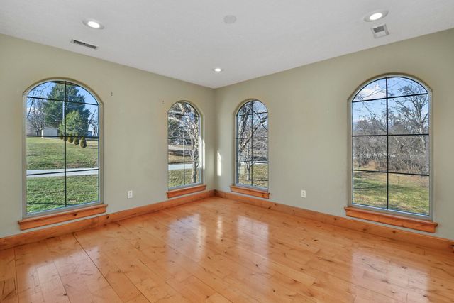 2010 S 22nd Avenue, Ozark, MO 65721