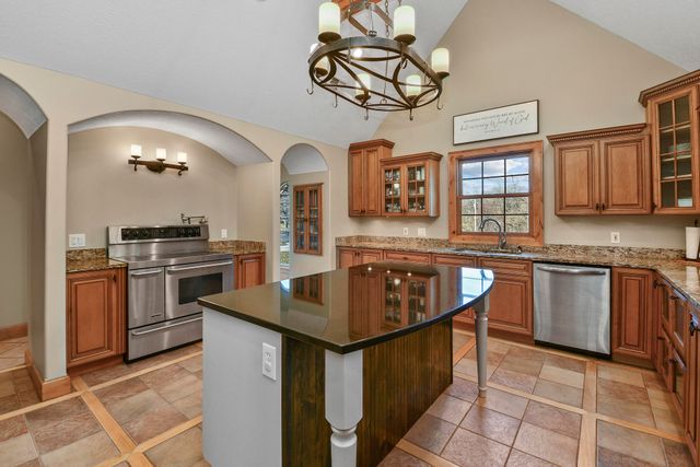 2010 S 22nd Avenue, Ozark, MO 65721