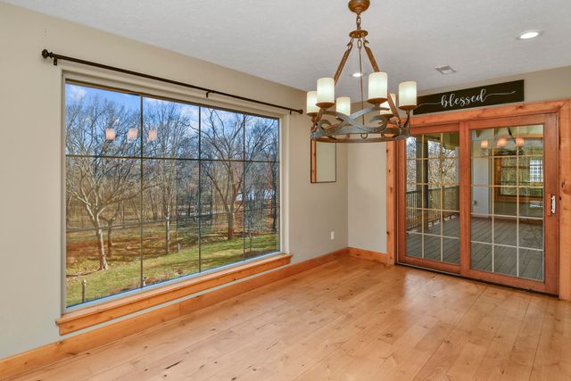 2010 S 22nd Avenue, Ozark, MO 65721