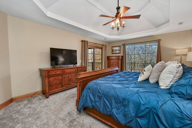 2010 S 22nd Avenue, Ozark, MO 65721