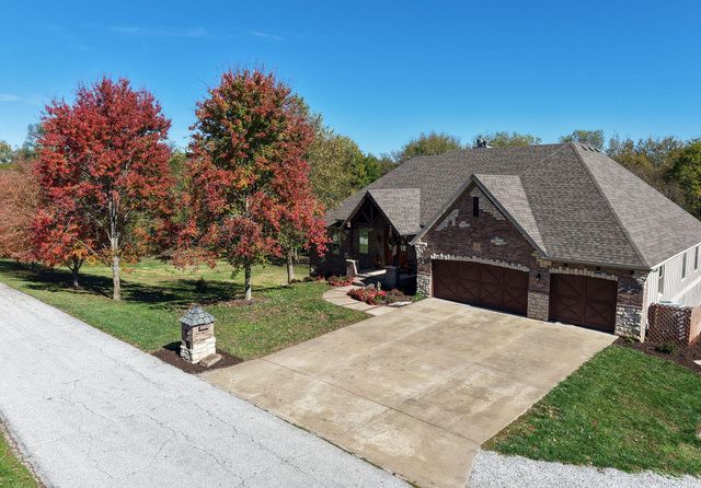 2010 S 22nd Avenue, Ozark, MO 65721