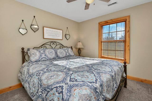 2010 S 22nd Avenue, Ozark, MO 65721