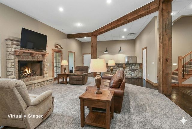 2010 S 22nd Avenue, Ozark, MO 65721