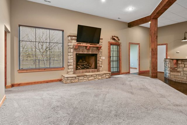 2010 S 22nd Avenue, Ozark, MO 65721