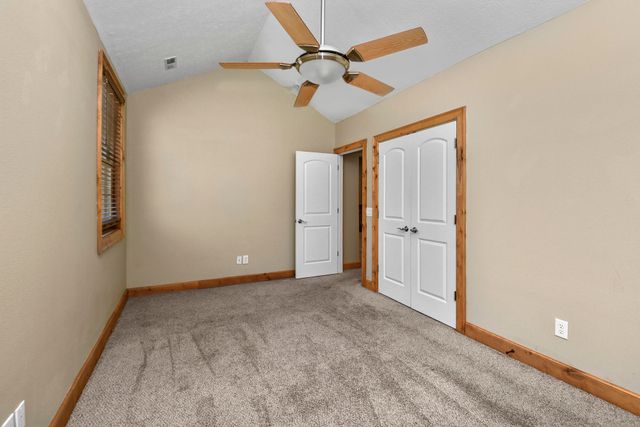 2010 S 22nd Avenue, Ozark, MO 65721