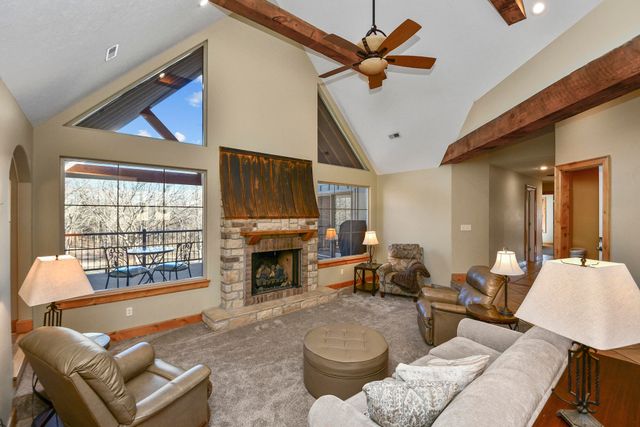 2010 S 22nd Avenue, Ozark, MO 65721