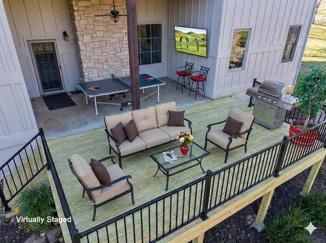 2010 S 22nd Avenue, Ozark, MO 65721