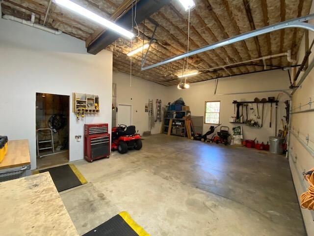 2010 S 22nd Avenue, Ozark, MO 65721