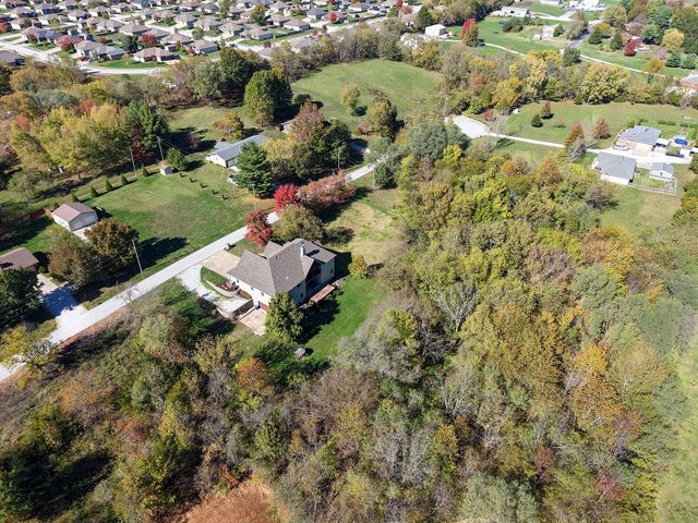 2010 S 22nd Avenue, Ozark, MO 65721