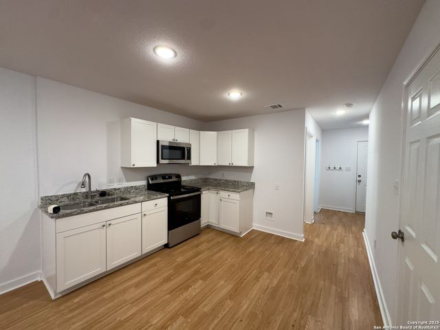 3038 W Salinas St, San Antonio, TX 78207