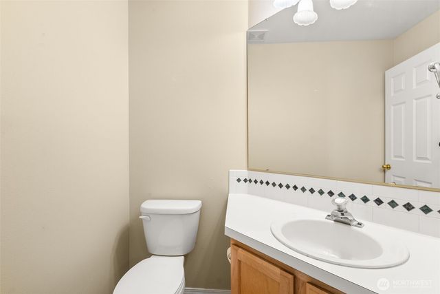 16426 135th Avenue E, Puyallup, WA 98374