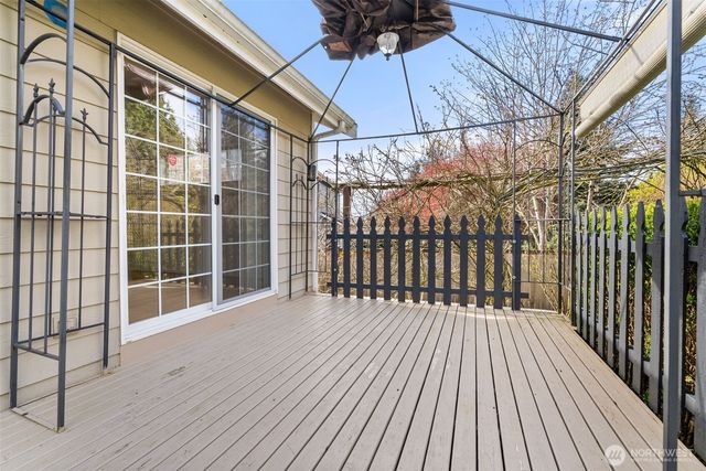 16426 135th Avenue E, Puyallup, WA 98374