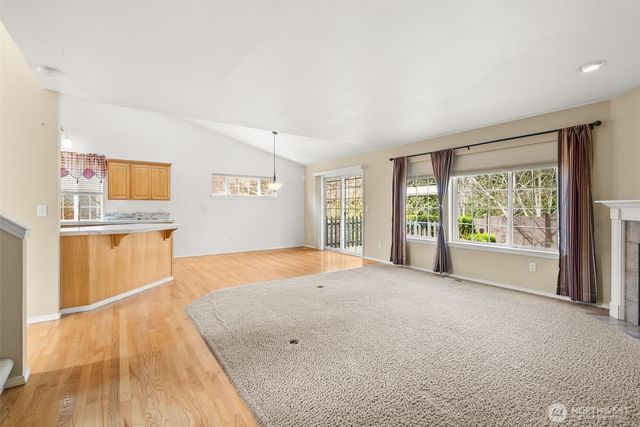 16426 135th Avenue E, Puyallup, WA 98374