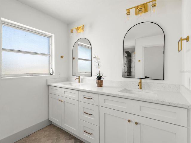 5125 LOUVRE AVENUE, Belle Isle, FL 32812