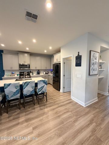 467 BLUE DAZE Street, Yulee, FL 32097