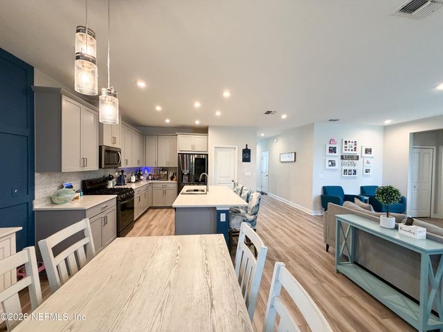 467 BLUE DAZE Street, Yulee, FL 32097