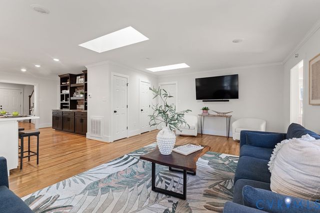 2502 Kenmore Rd, Henrico, VA 23228