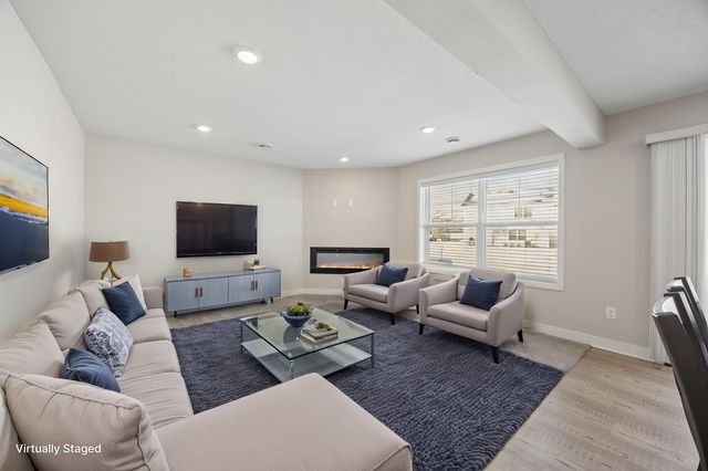 7225 Dora Drive, Lino Lakes, MN 55038