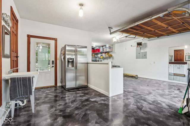 8362 N County Road 650 E, Brownsburg, IN 46112