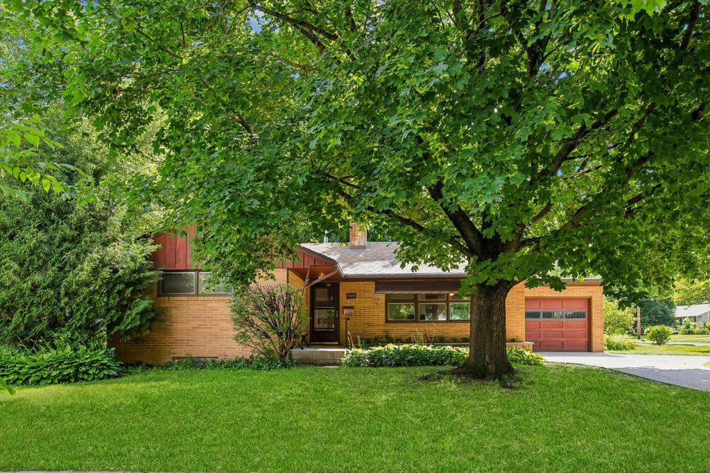 619 Nevada Street, Northfield, MN 55057 — exterior
