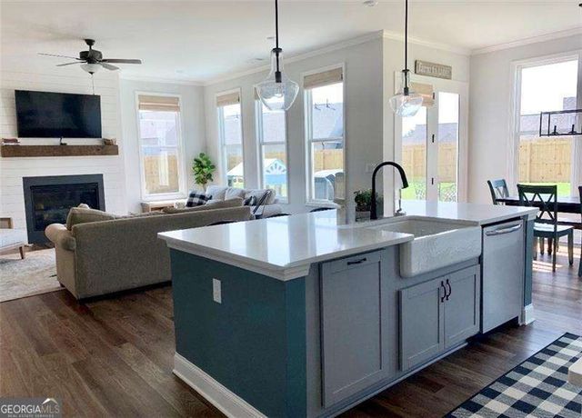 102 Fieldbrook Crossing, Canton, GA 30115