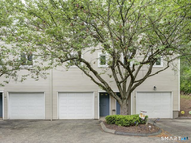 245 East Woodland Street 35, Meriden, CT 06451