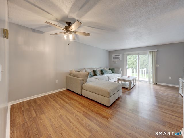 245 East Woodland Street 35, Meriden, CT 06451