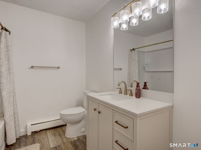 245 East Woodland Street 35, Meriden, CT 06451