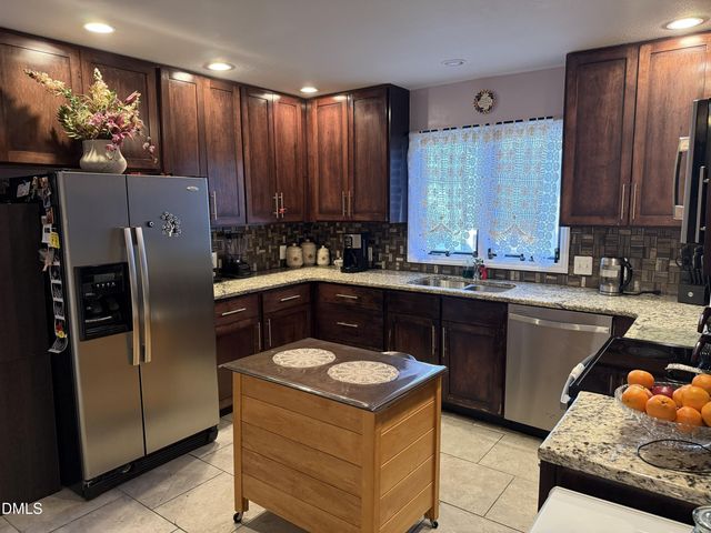 465 Harbor Trace, Sanford, NC 27332