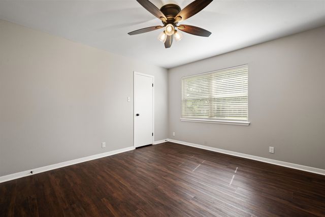 116 Fairview Dr., Longview, TX 75604