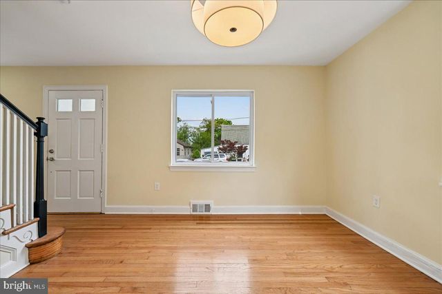5007 53RD PL, Hyattsville, MD 20781