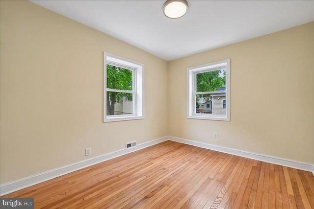 5007 53RD PL, Hyattsville, MD 20781