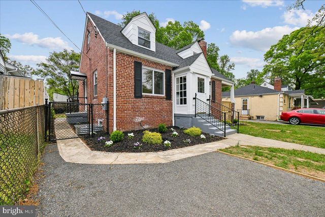 5007 53RD PL, Hyattsville, MD 20781