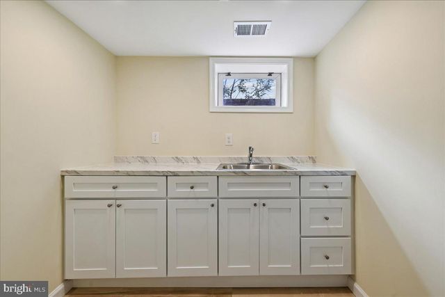 5007 53RD PL, Hyattsville, MD 20781