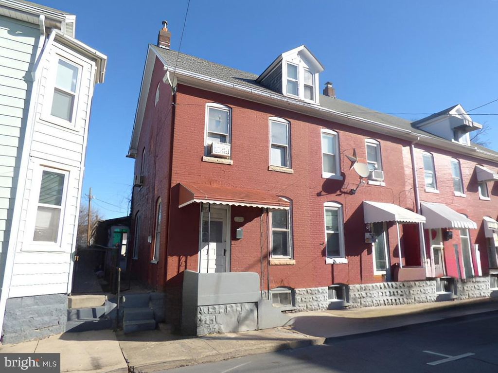 520 W CHURCH ST, Hagerstown, MD 21740