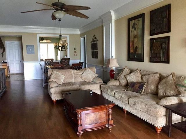 20 Harbour Isle Drive W 106, Fort Pierce, FL 34949