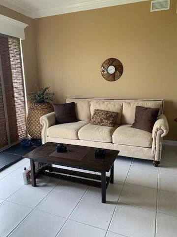 20 Harbour Isle Drive W 106, Fort Pierce, FL 34949