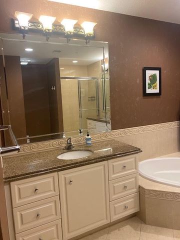 20 Harbour Isle Drive W 106, Fort Pierce, FL 34949