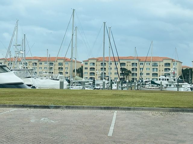 20 Harbour Isle Drive W 106, Fort Pierce, FL 34949