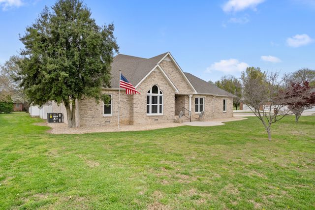 215 Franklin Heights Dr, Winchester, TN 37398