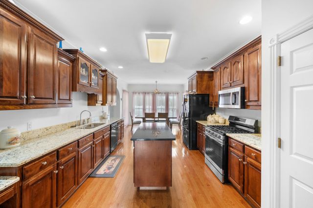 215 Franklin Heights Dr, Winchester, TN 37398