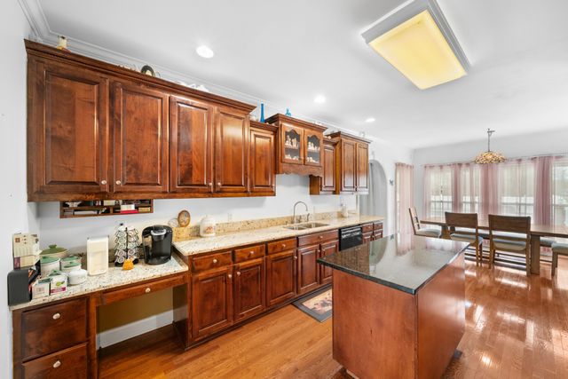 215 Franklin Heights Dr, Winchester, TN 37398